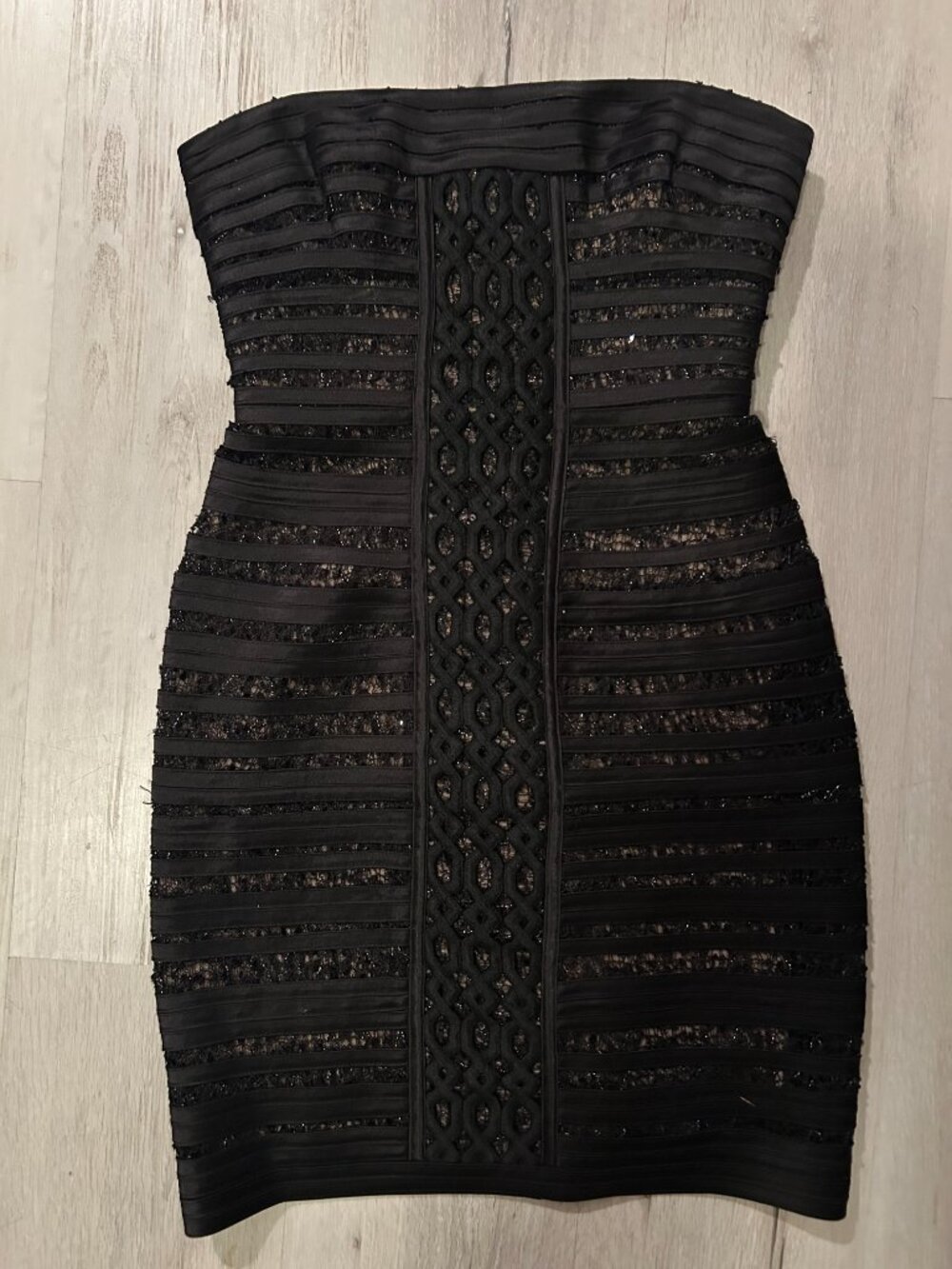 BCBG MAXAZRIA - SIZE 0 - BLACK/CHAMPAGNE